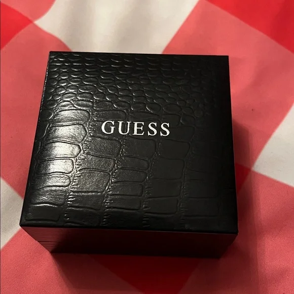 Guess watch gift box - Picture 4 of 7